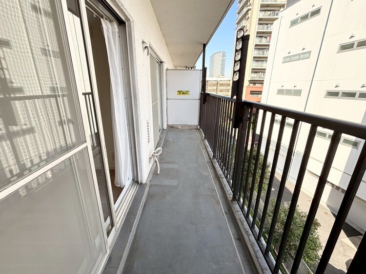 その他 朝の澄んだ空気や、夕方に吹く清々しい風を感じられるバルコニー。