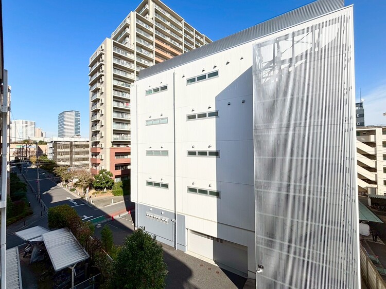 その他 眺望や窓からの景色が良いと、家で過ごす時間も快適です。