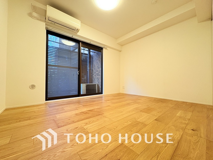 内装 1日の疲れを癒し、心地よく寛げるようゆったりとした広さをしています