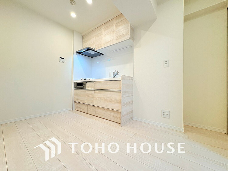 内装 広がりのある住空間、家族が集まるリビング・ダイニング