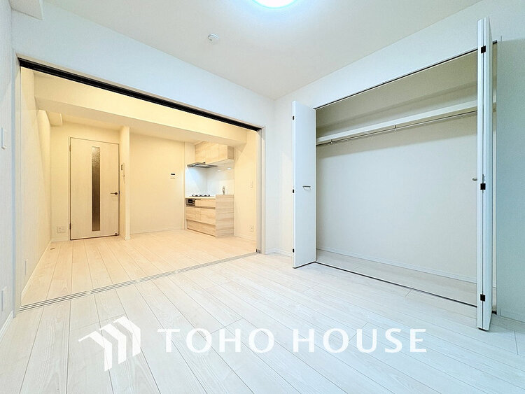 内装 くつろぎのひと時を過ごすのにぴったりの洋室