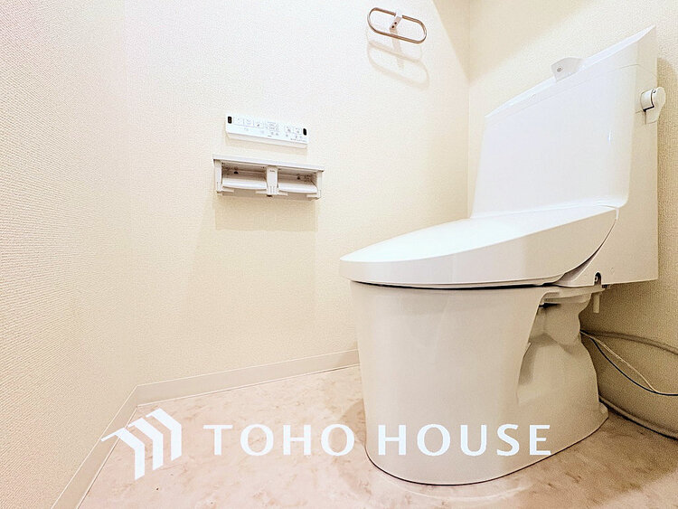 トイレ トイレには快適な温水洗浄便座付