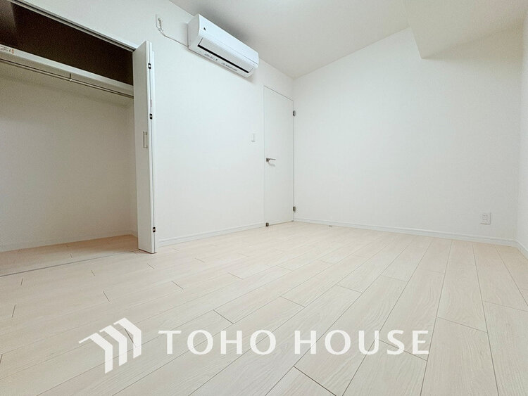 内装 シンプルですっきりとした室内は飽きのこない居心地の良い雰囲気