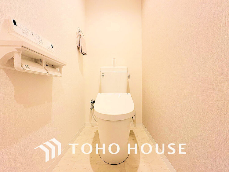 トイレ トイレには快適な温水洗浄便座付