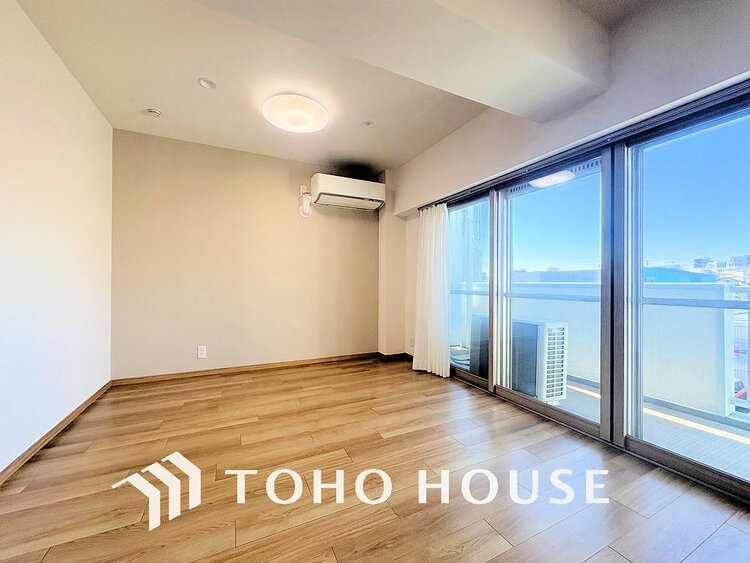 内装 家族みんなが爽やかに過ごせるように、光をたっぷり取り込んだLDK