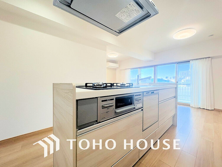 キッチン 落ち着きのあるカラーで統一された清潔感と気品が溢れるキッチン