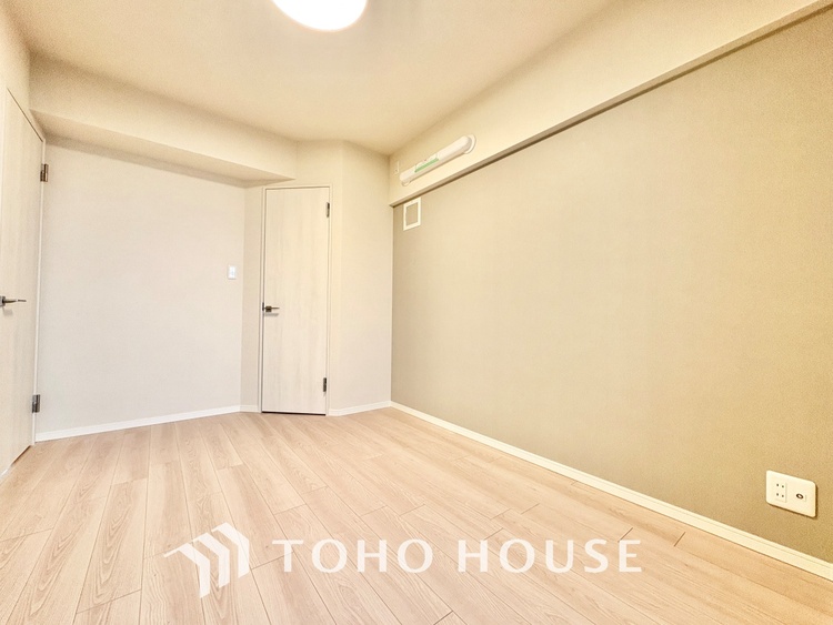 内装 寝室は一日の疲れを癒す大切な空間。快適で落ち着けるおすすめの間取りです。