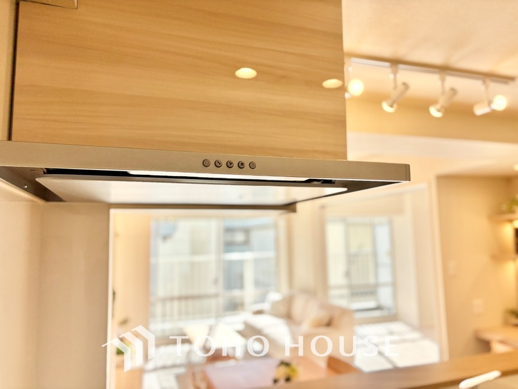 キッチン 五感を刺激する、美食のクリエイティブな場所。ここはただの調理場ではなく、豊かな人生を紡ぐための特別な空間です。