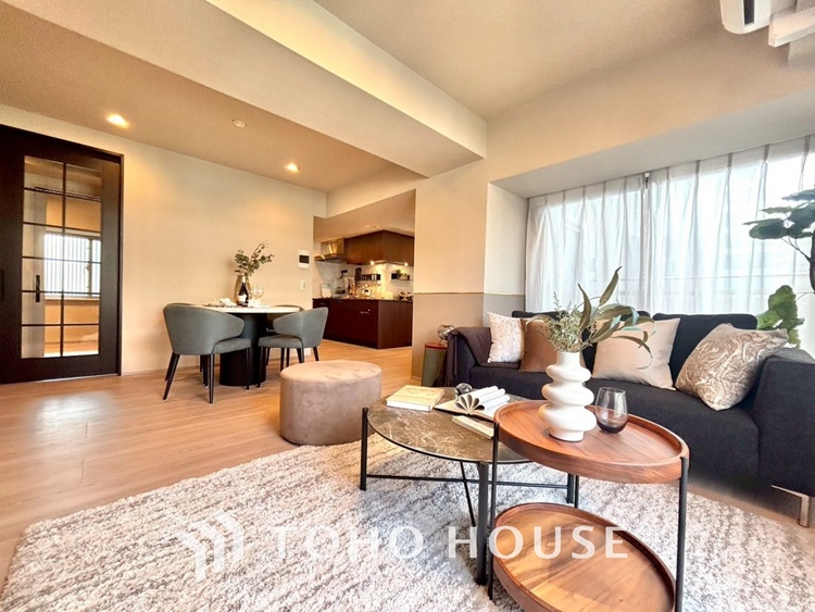 内装 家族みんなの笑顔が、笑い声が絶えない幸せいっぱいのこの場所で新たな生活が始まる