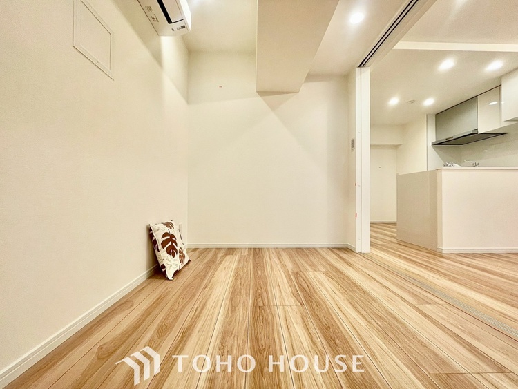 内装 【LIVING】◆住む喜び、楽しさ、感動◆を君と共有したい。いつまでもずっと家族を見渡せるこの広い空間で。