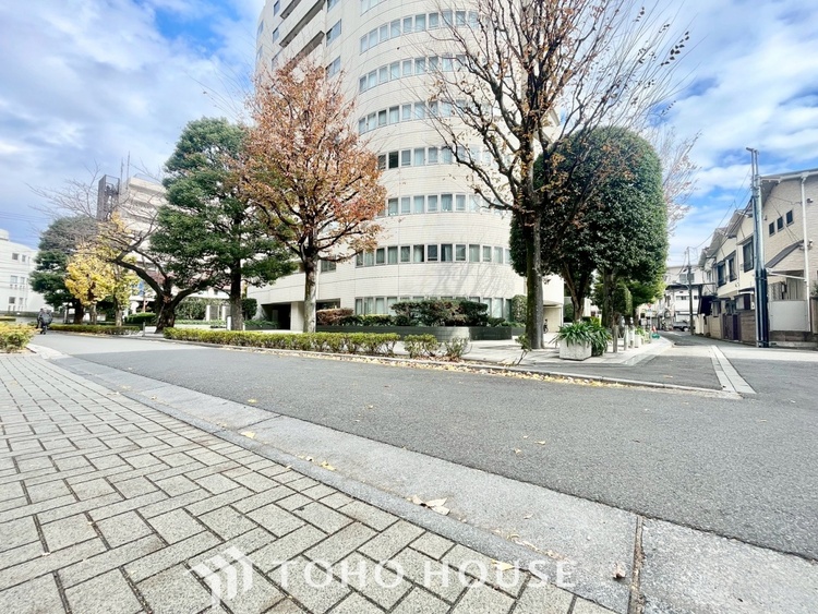 外観 【LIVING】◆住む喜び、楽しさ、感動◆を君と共有したい。いつまでもずっと家族を見渡せるこの広い空間で。