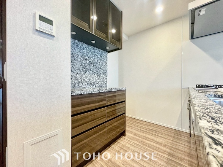 キッチン 【KITCHEN】◆Happy◆愛情たっぷりのお料理で家族にHappyを。システムキッチンがあなたをサポートしてくれます。