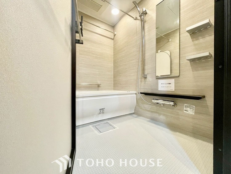 風呂 【BATHROOM】◆プライベートな空間◆simpleだからrelaxできるんです。こころもからだもキレイさっぱり。