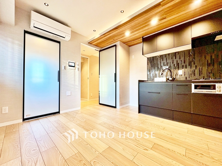 内装 ◆住むほどに実感する快適性＆機能性◆各空間を彩る設備は、デザイン性に優れたHigh Quality仕様が装備。広く使い勝手のよい空間と設備で、理想の暮らしを演出します。