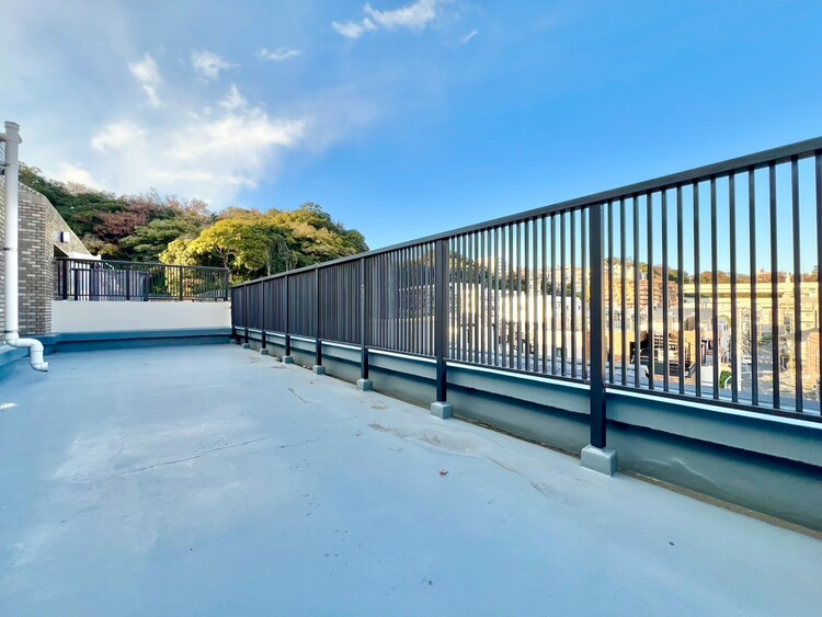 その他 朝の澄んだ空気や、夕方に吹く清々しい風を感じられるバルコニー。