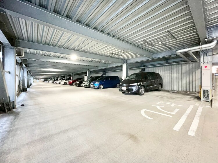 その他 駐車スペースが嬉しいですね。※空き状況は都度ご確認下さい。