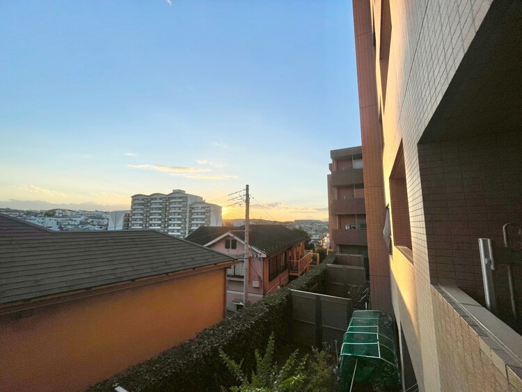 その他 眺望や窓からの景色が良いと、家で過ごす時間も快適です。