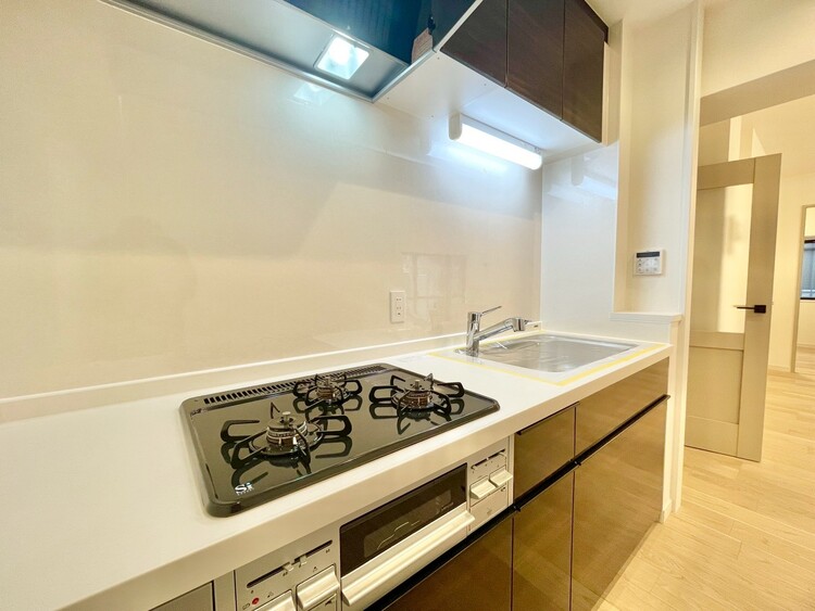 その他 開放感のあるキッチンスペース。調理をしながら、会話も弾みそうですね。