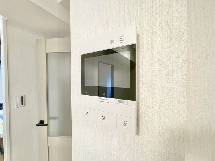 その他 誰が来てもわかる様にモニター付きインターホンを設置。