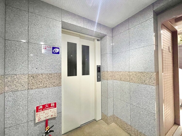 その他 エレベーター完備のため荷物が多くなっても安心。