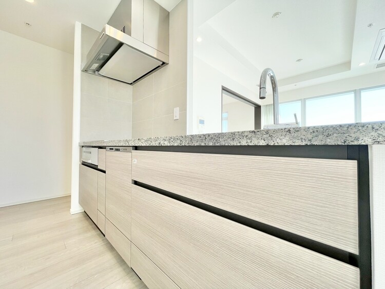 キッチン 使いやすくスタイリッシュなキッチン空間になっております。