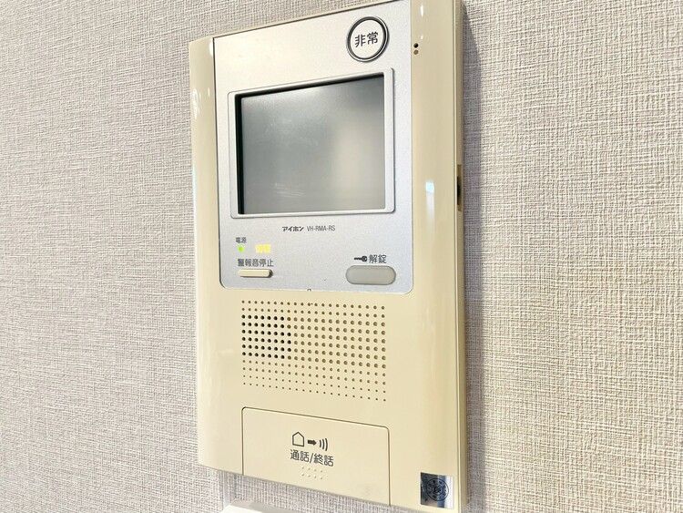 その他 誰が来てもわかる様にモニター付きインターホンを設置。
