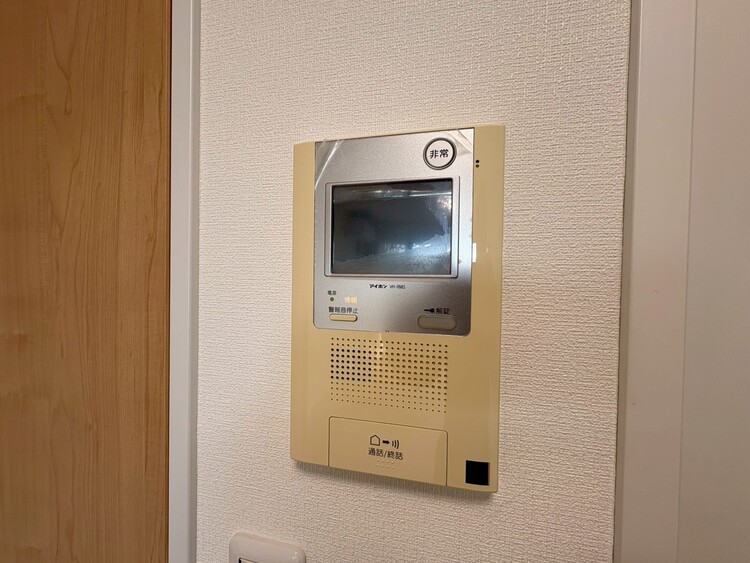 その他 誰が来てもわかる様にモニター付きインターホンを設置。