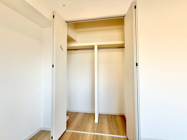 その他 収納スペースが付いていて、お部屋を広く使っていただけます。