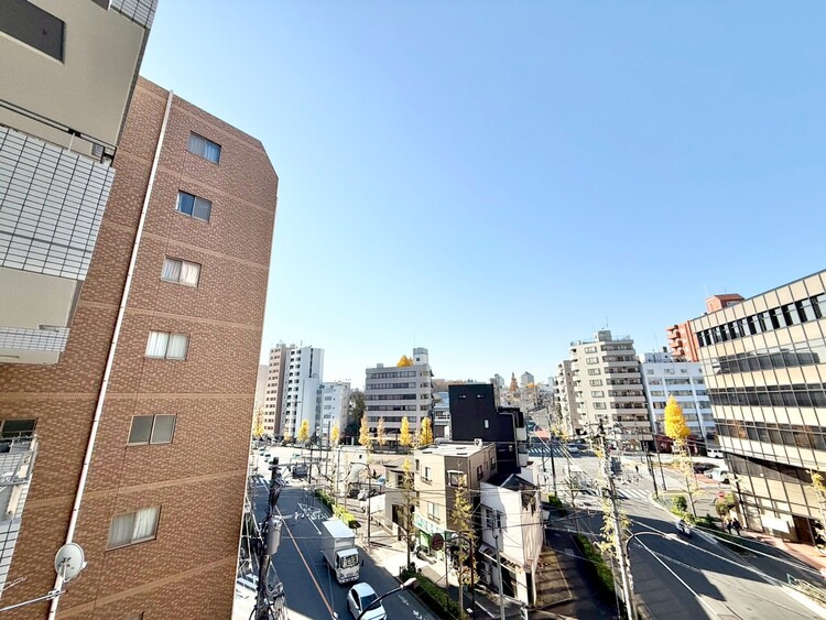 その他 眺望や窓からの景色が良いと、家で過ごす時間も快適です。