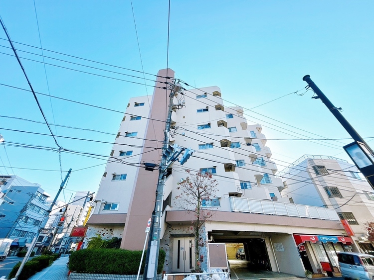 その他 飽きのこないシンプルモダンな外観です。