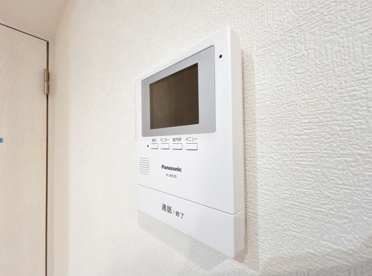 その他 誰が来てもわかる様にモニター付きインターホンを設置。