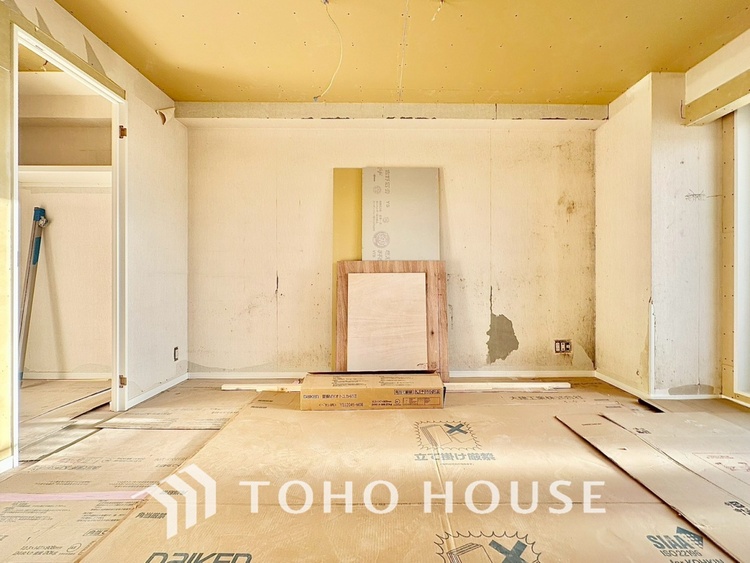 内装 現在改装中◆住む喜び、楽しさ、感動◆を君と共有したい。いつまでもずっと家族を見渡せるこの広い空間で。