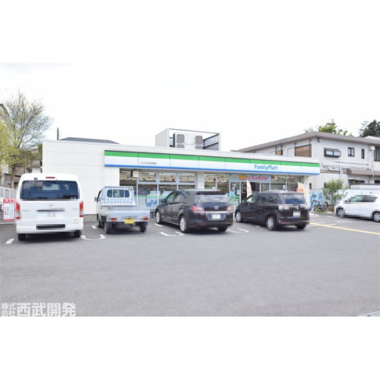 周辺 ファミリーマート(約530m)