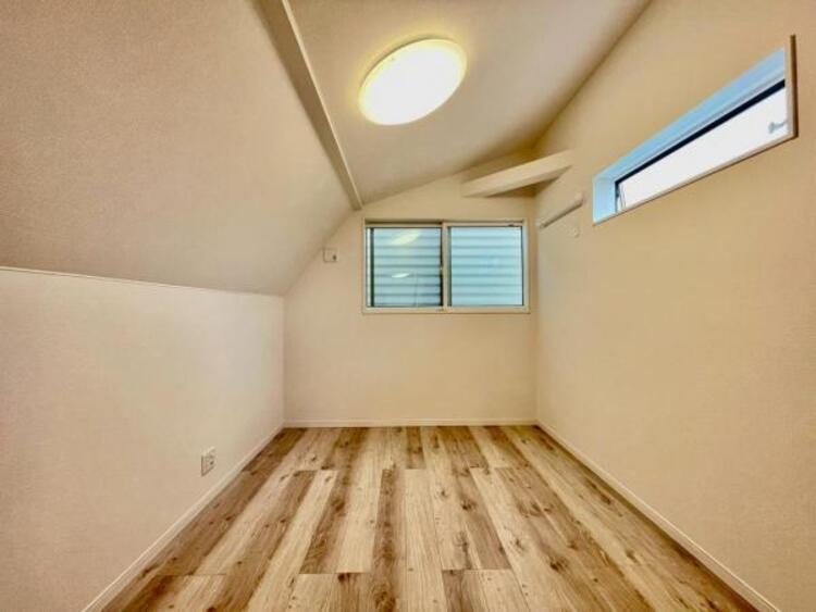 内装 自由度が高いので家具やレイアウトでお好みの空間を創り上げられます。