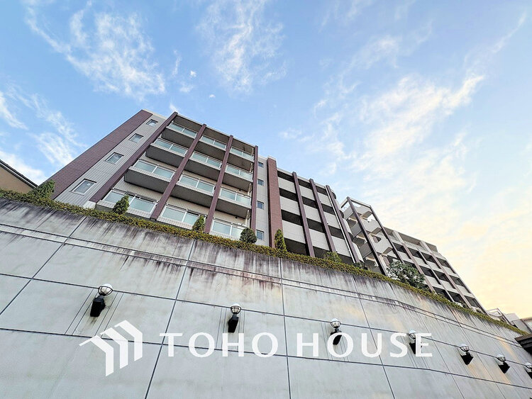 外観 〜「二俣川」駅徒歩10分〜たいせつなペットと暮らせます〜南向きのため陽当たり良好〜