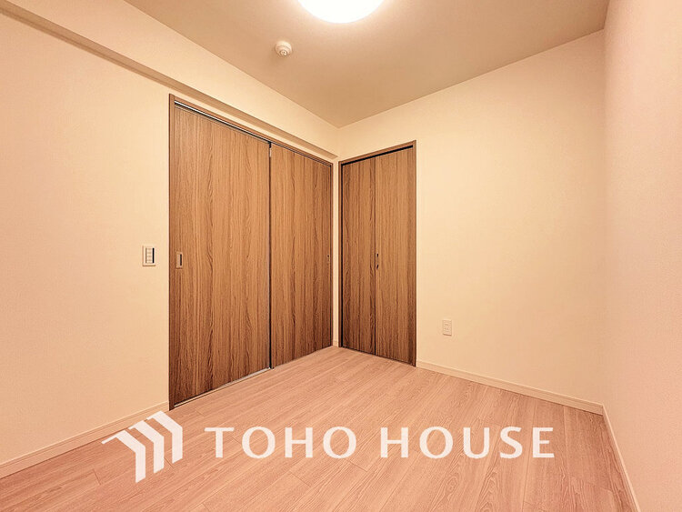 内装 シンプルですっきりとした室内は飽きのこない居心地の良い雰囲気