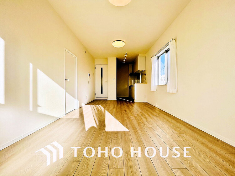 内装 上質な時間を育む暮らしのメインステージ。寛ぎとコミュニケーションを育む居心地のよい場所