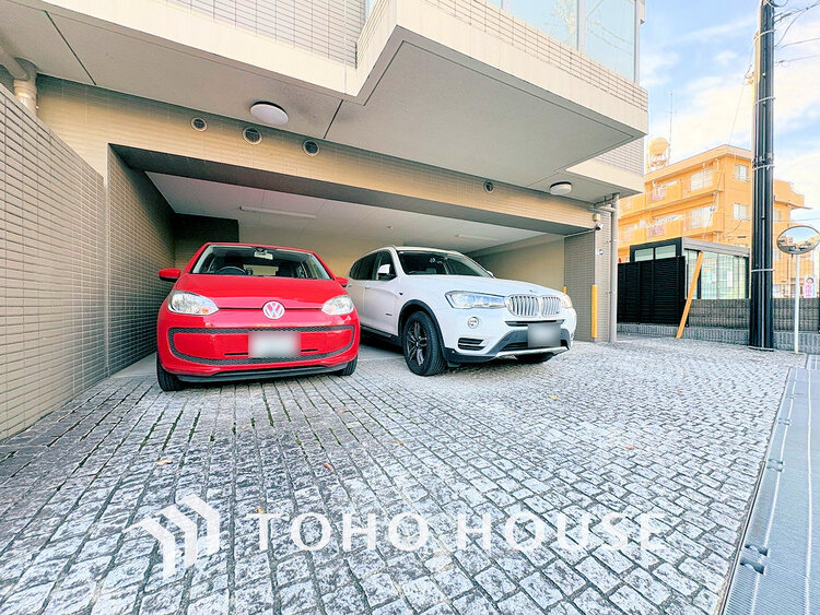 駐車場 駐車場（料金・空き状況はご確認ください）