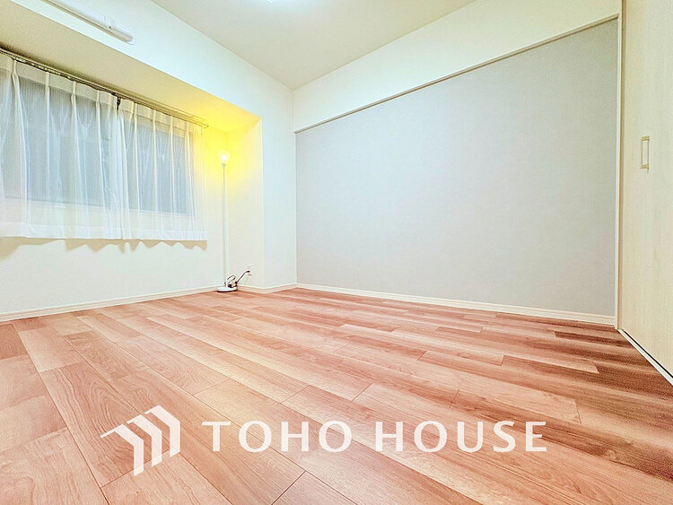 内装 1日の疲れを癒し、心地よく寛げるようゆったりとした広さをしています