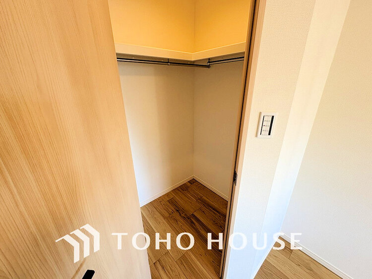 収納 沢山のお洋服を綺麗に収納できる「ウォークインクローゼット」