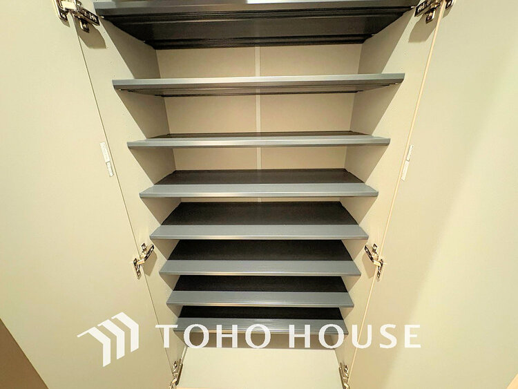 収納 玄関　収納