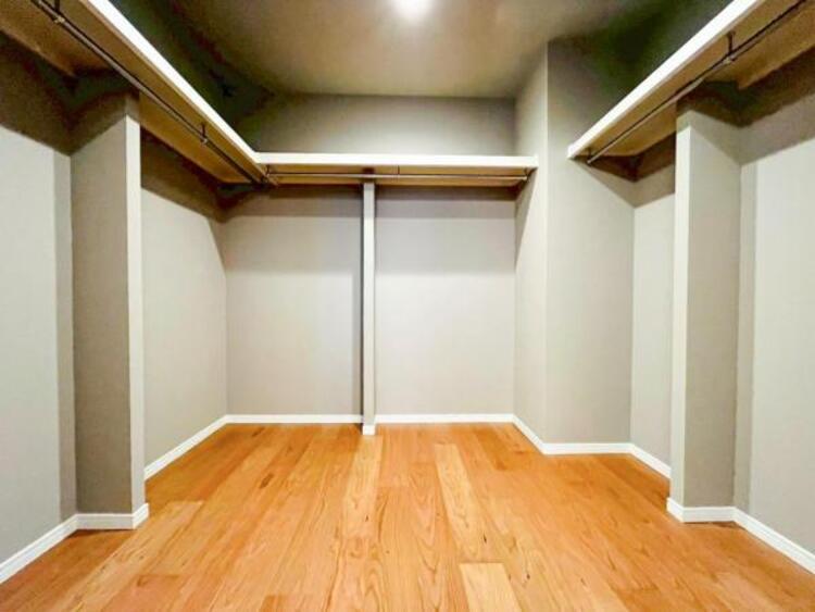 収納 衣類をスッキリ整理！居室に備え付けの収納で、いつでも片付いた広々空間を実現。快適な暮らしをサポートします！
