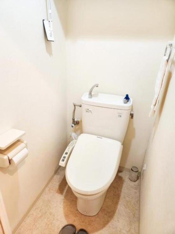 トイレ 【トイレ】ウォシュレット、保温機能付き便座など充実の設備です　お掃除がしやすくストレスフリー！！ 