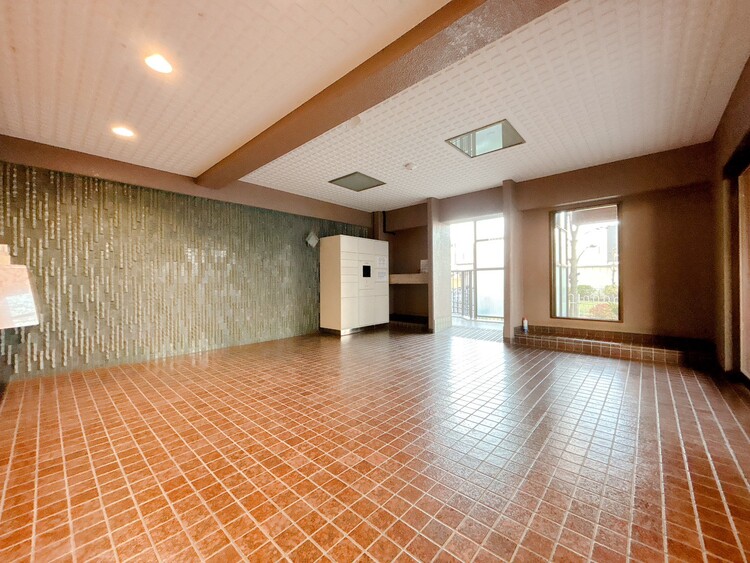 エントランス エントランス内部は、管理が行き届き清潔な共有スペースとなっています。