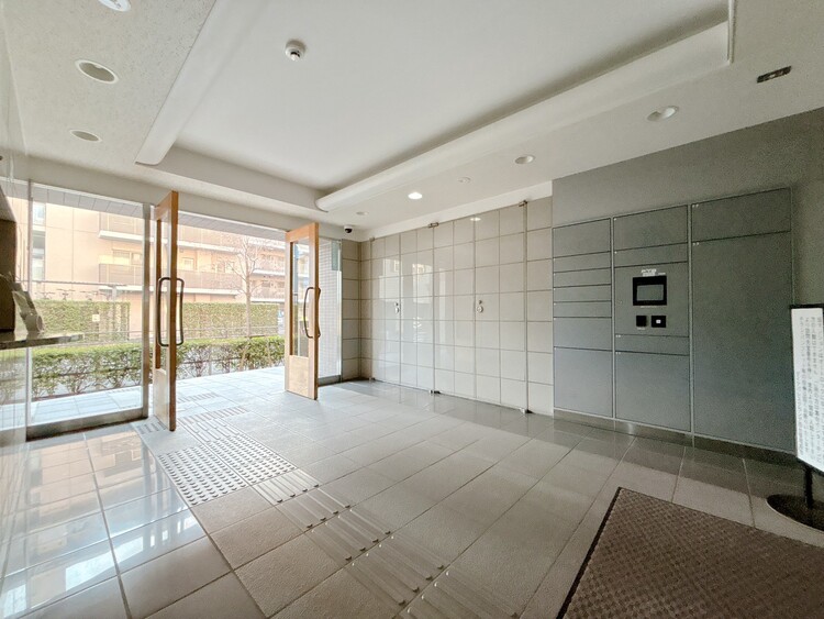 エントランス エントランスは、毎日の行き帰りで使う大事な空間です。