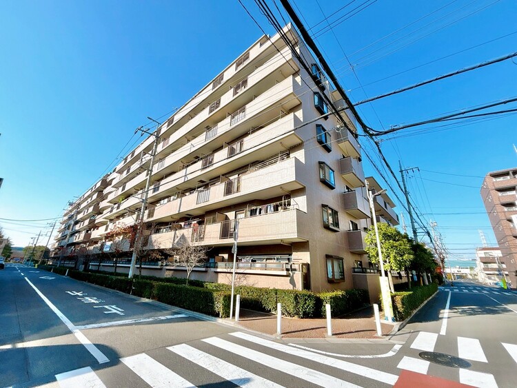 外観 現地に足をお運びいただいた際には、周辺散策などをお勧めいたします。