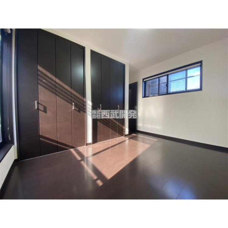 内装 ２階洋室６．５帖