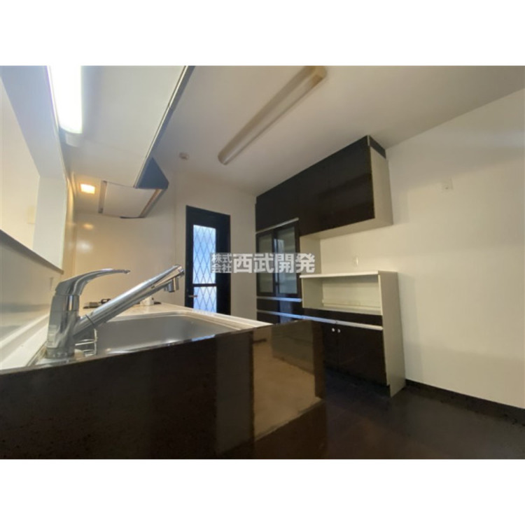 キッチン 食器棚