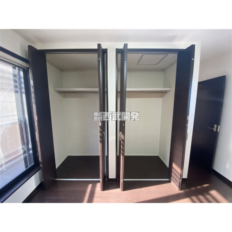 収納 ２階洋室６．５帖備え付けのクローゼット