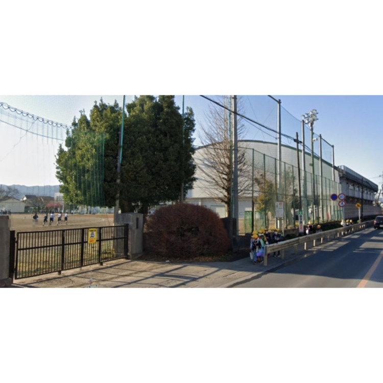 周辺 高麗川中学校(約1800m)